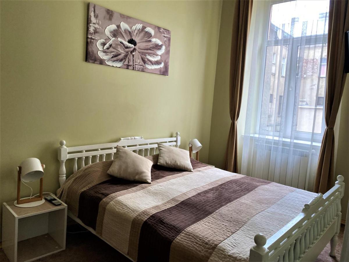 לבוב Glorious Apartment Near The Old City מראה חיצוני תמונה