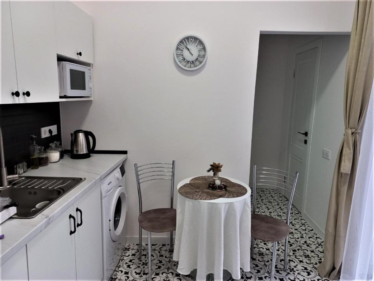 לבוב Glorious Apartment Near The Old City מראה חיצוני תמונה